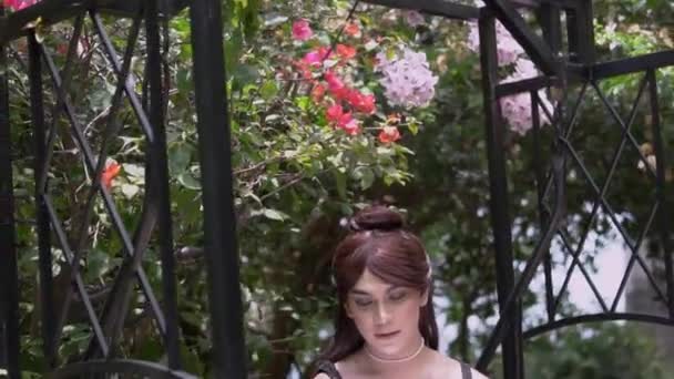 Royal Princess Sitting Swing While Reading Letter Her Garden Palace — Videoclip de stoc