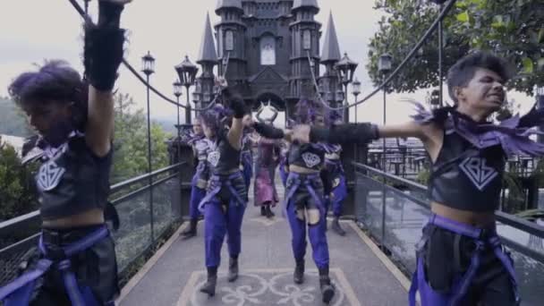 Bandung Indonesia October 2021 Maleficent Purple Dancer Dancing Hip Hop — Stock Video
