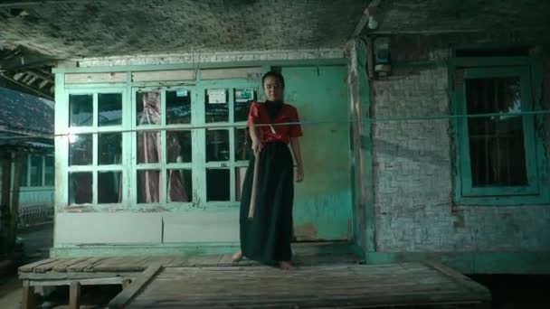 Blind Asian Woman Walking Dancing Her Poor House Red Clothes — Stock Video