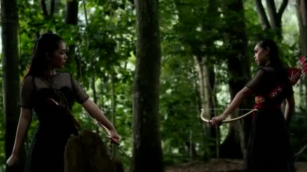 Two Girls Pose Stare Each Other Fight Begins Arrows Bows — Stock Video