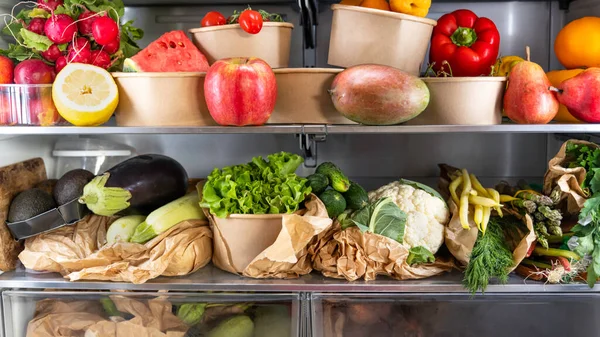 Refrigerador Abierto Lleno Frutas Frescas Saludables Vegetarianas Verduras Ricas Antioxidantes — Foto de Stock