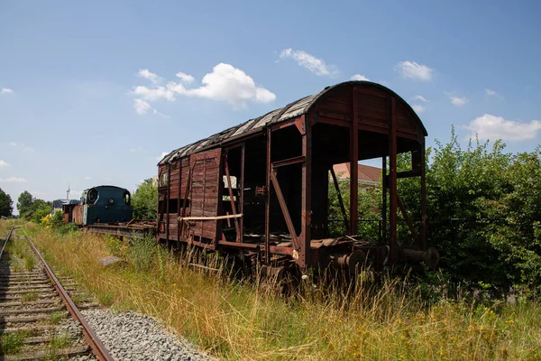 Old Train Wreck Scrap Yard Grass — Stock Photo, Image