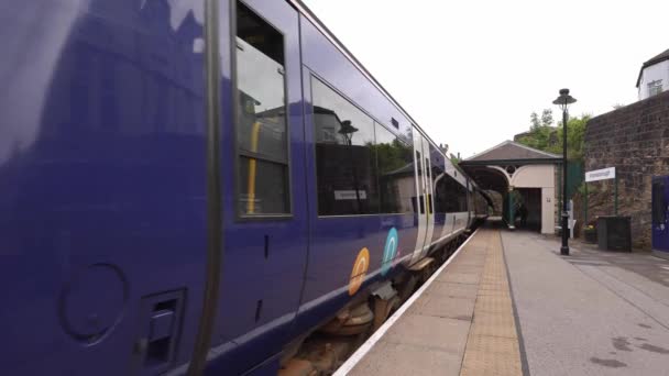 Train Departing Old Station Knaresborough Yorkshire — Video Stock