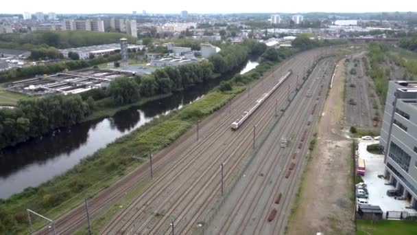 Drone Antenn Film Över Tågspåren Antwerpen South Business Park Med — Stockvideo