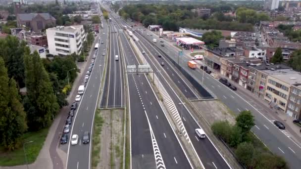 Statikus Kilátás Forgalomra Boomsesteenweg Ben Egy Forgalmas Antwerpen Városában Drón — Stock videók