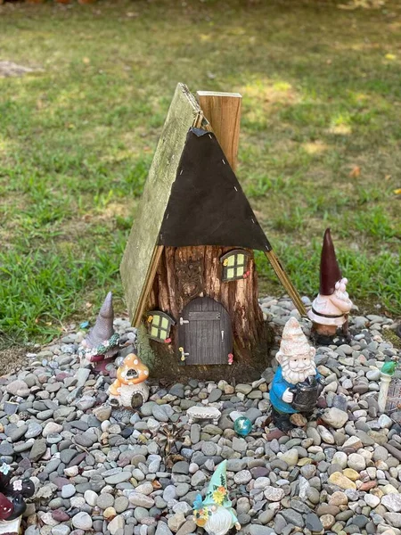 Small Wooden Gnome House Top Tree Stump — Stok fotoğraf