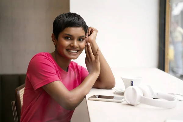 Beautiful Smiling Indian Woman Looking Camera Modern Cafe Confident Asian — Φωτογραφία Αρχείου