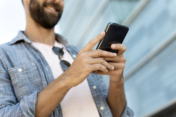 Closeup Business Man Hands Using Mobile App Shopping Online Sending — Stockfoto