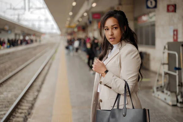 Portrait Beautiful Successful Business Woman Looking Camera Standing Railway Station — ストック写真