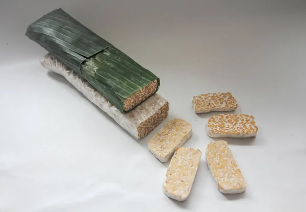 Tempeh Tempe Indonesisch Traditioneel Voedsel Gemaakt Van Gefermenteerde Sojabonen Zijn — Stockfoto