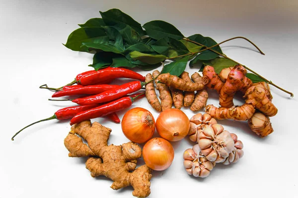 Colección Diferentes Verduras Aisladas Sobre Fondo Blanco Varios Ingredientes — Foto de Stock