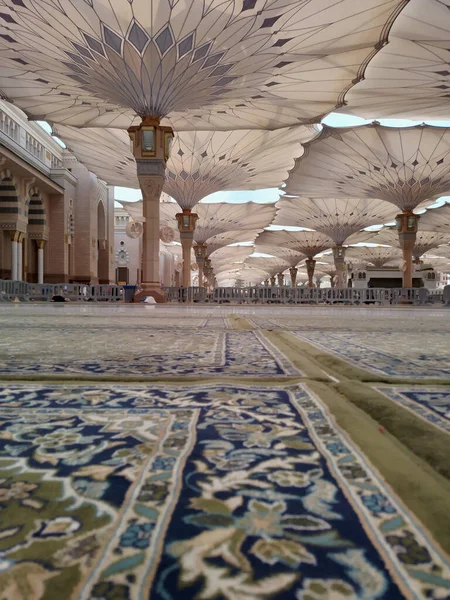 Medina Saudi Arabia October 2022 Umbrella Construction Square Masjid Nabawi — Stock Photo, Image