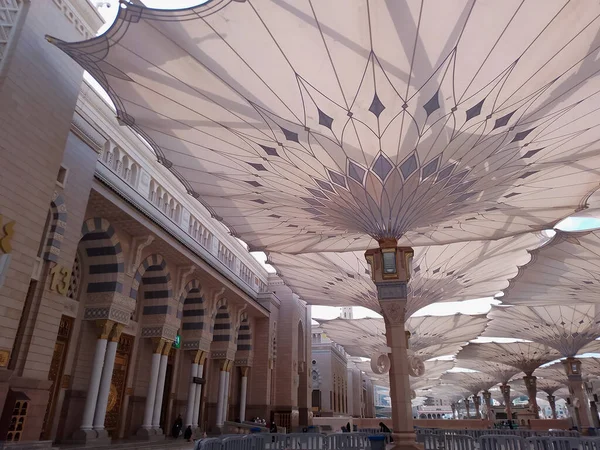 Medina Arabia Saudita Octubre 2022 Construcción Paraguas Plaza Masjid Nabawi — Foto de Stock