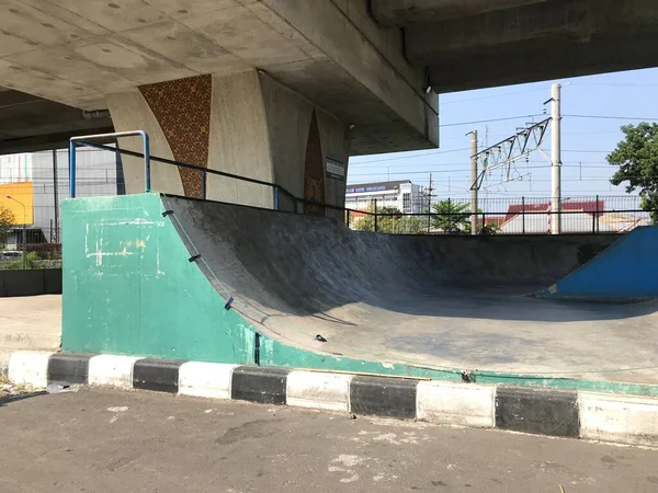 Surakarta Indonesien 2022 Tom Skatepark Stadens Offentliga Park Purwosari Flyover — Stockfoto