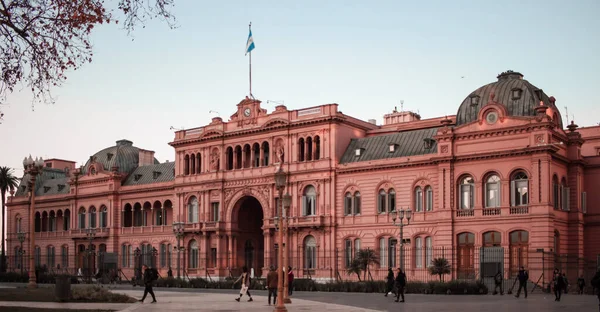 Arjantin Buenos Aires 'in başkentinde eski bir bina.