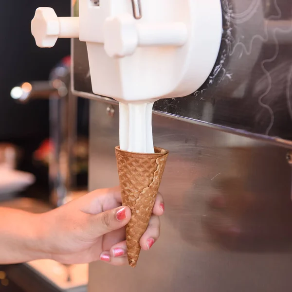 Мягкое Мороженое — стоковое фото