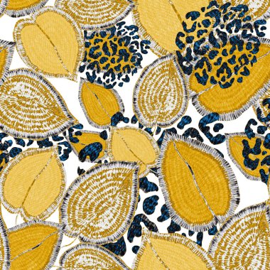 Yaratıcı renkli tropikal yaprakları ve leopar benekleri olan modern soyut ve pürüzsüz desen. Geçmişe dönük parlak yaz geçmişi. Orman yaprakları çizimi. Mayo botanik tasarımı. Antika egzotik baskı.