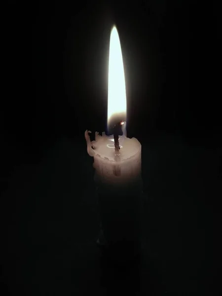 Small Candle Burning Pitch Dark Atmosphere — Stock Photo, Image