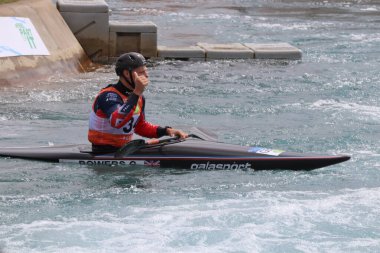 CANOE SLALOM AT LEE VALLEY WHITE WATER CENTRE