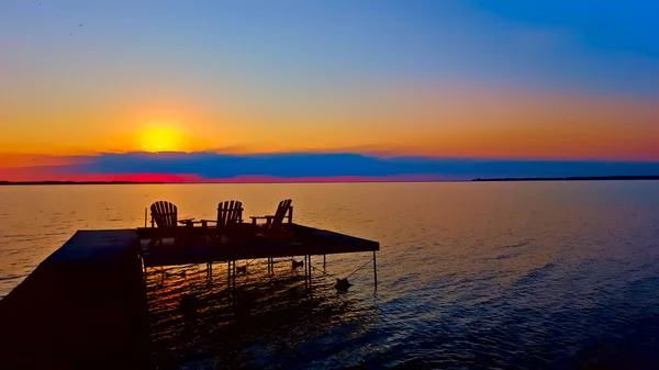 Calm Picturesque Sunset Still Waters Viewed Private Deck Three Deck — Fotografia de Stock