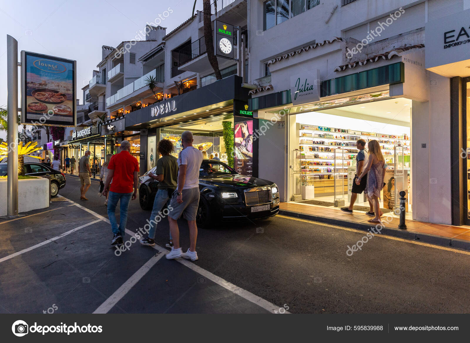 marbella puerto banus shops