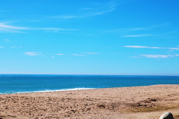 Deniz kıyısının güzel manzarası