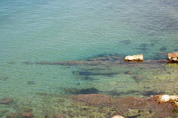 Akdeniz 'de deniz kıyısı