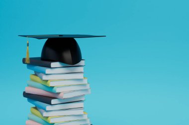Üniversite eğitimine geri dön. Bir yığın kitap ve mavi arka planda mezuniyet şapkası. 3d hazırlayıcı.