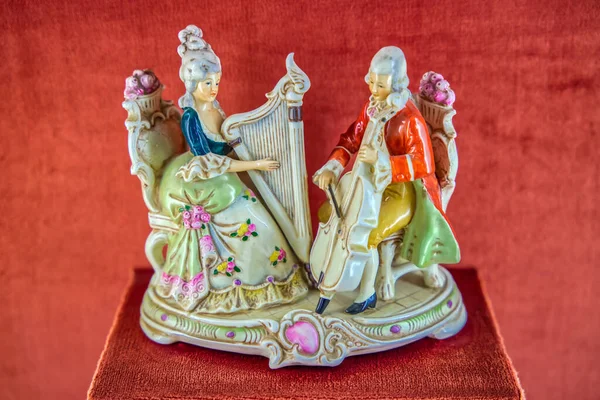 Antike Miniaturfigur Aus Porzellan Des Frühen Jahrhunderts — Stockfoto