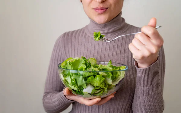 Close Photo Woman Eating Mediterannean Salad Happy Face Concept Correct — Stock fotografie