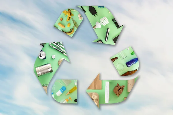 Recycling Icon Mocked Grasses Foreground Symbol Zero Waste Concept — Stockfoto
