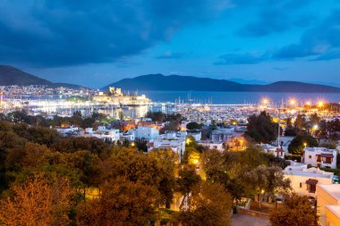Wide angle photo of Bodrum city center.