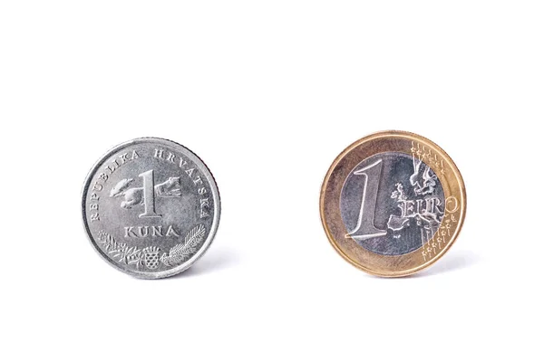Eine Kroatische Kuna Münze Und Eine Euro Münze — Stockfoto