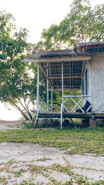 Wooden Stilt Houses Neatly Lined Tourist Area Biluhu Beach East — Fotografia de Stock