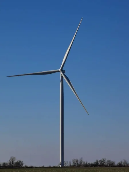 Windturbine Blauwe Hemel — Stockfoto