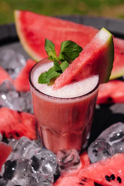 Glass Tasty Refreshing Drink Watermelon Ice — Stock fotografie