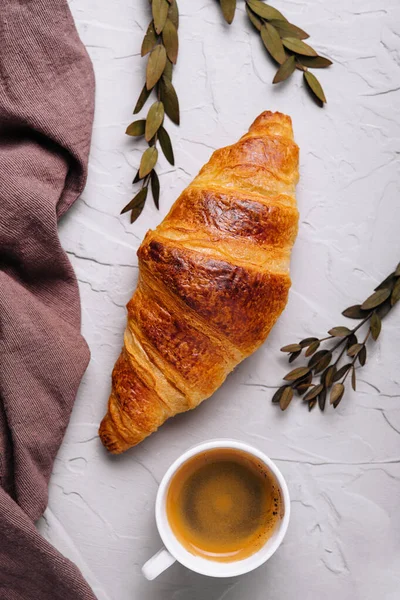 Sweet Croissant Cup Coffee Linen Towel — Stock Photo, Image