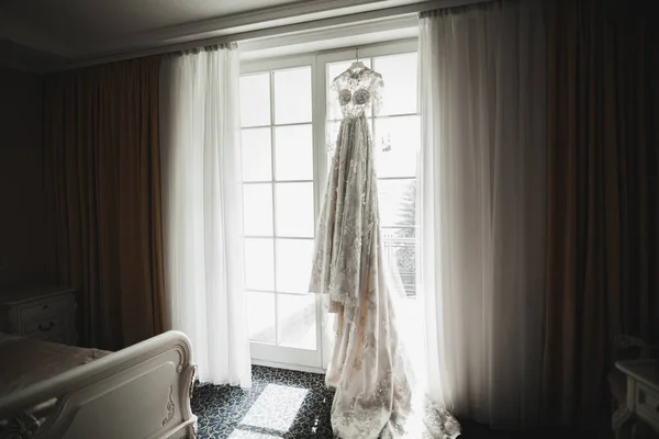 Perfektní Svatební Šaty Pokoji Nevěsty — Stock fotografie