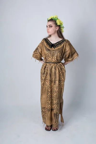 Beautiful Elegant Female Wearing African Inspired Clothing —  Fotos de Stock