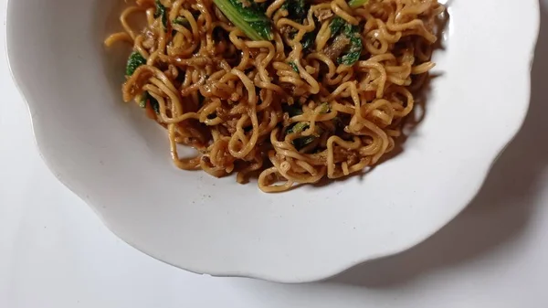 Noodles Cooked Mixture Mustard Greens White Background — Fotografia de Stock