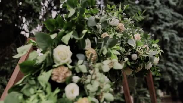 Flowers Wedding Arch Close Summer — kuvapankkivideo