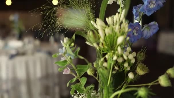 Mesa Festiva Con Decoración Restaurante Una Boda — Vídeo de stock