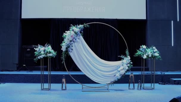Круглая Свадебная Арка Зале Церемонии — стоковое видео