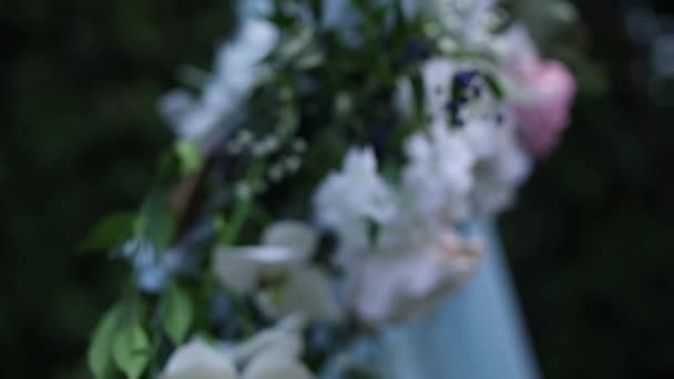 Prachtig Decor Van Bloemen Bruiloft Boog Voor Ceremonie — Stockvideo