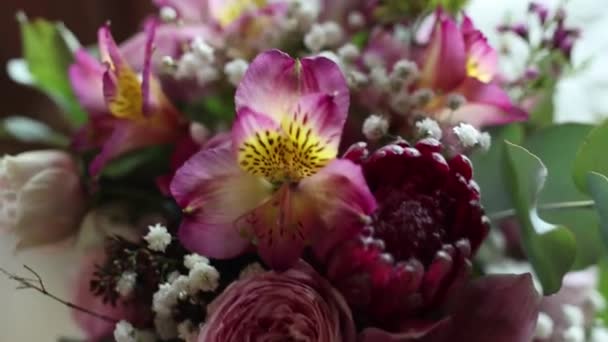Ramo Hermosas Flores Celebración Boda — Vídeo de stock
