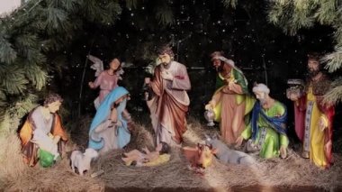 Kilisedeki Noel heykelcikleri