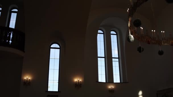 Ortodoks Kilisesi Nin Içinde Büyük Güzel Bir Pencere — Stok video