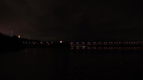Ponte Sul Fiume Notte Città — Video Stock