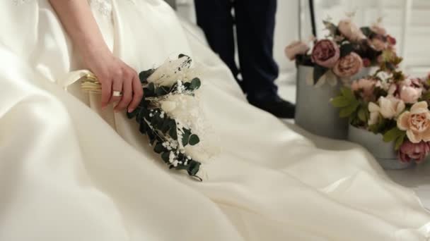 Sposa Possesso Bouquet Sposa Mano — Video Stock