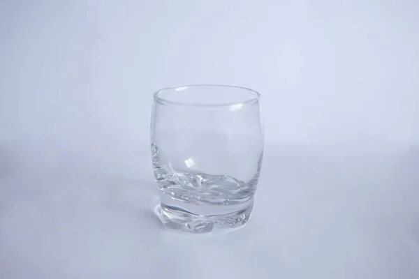 Szklankę Drinków Białym Tle — Zdjęcie stockowe